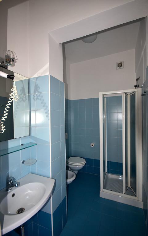 Residence Avana Senigallia Bagian luar foto