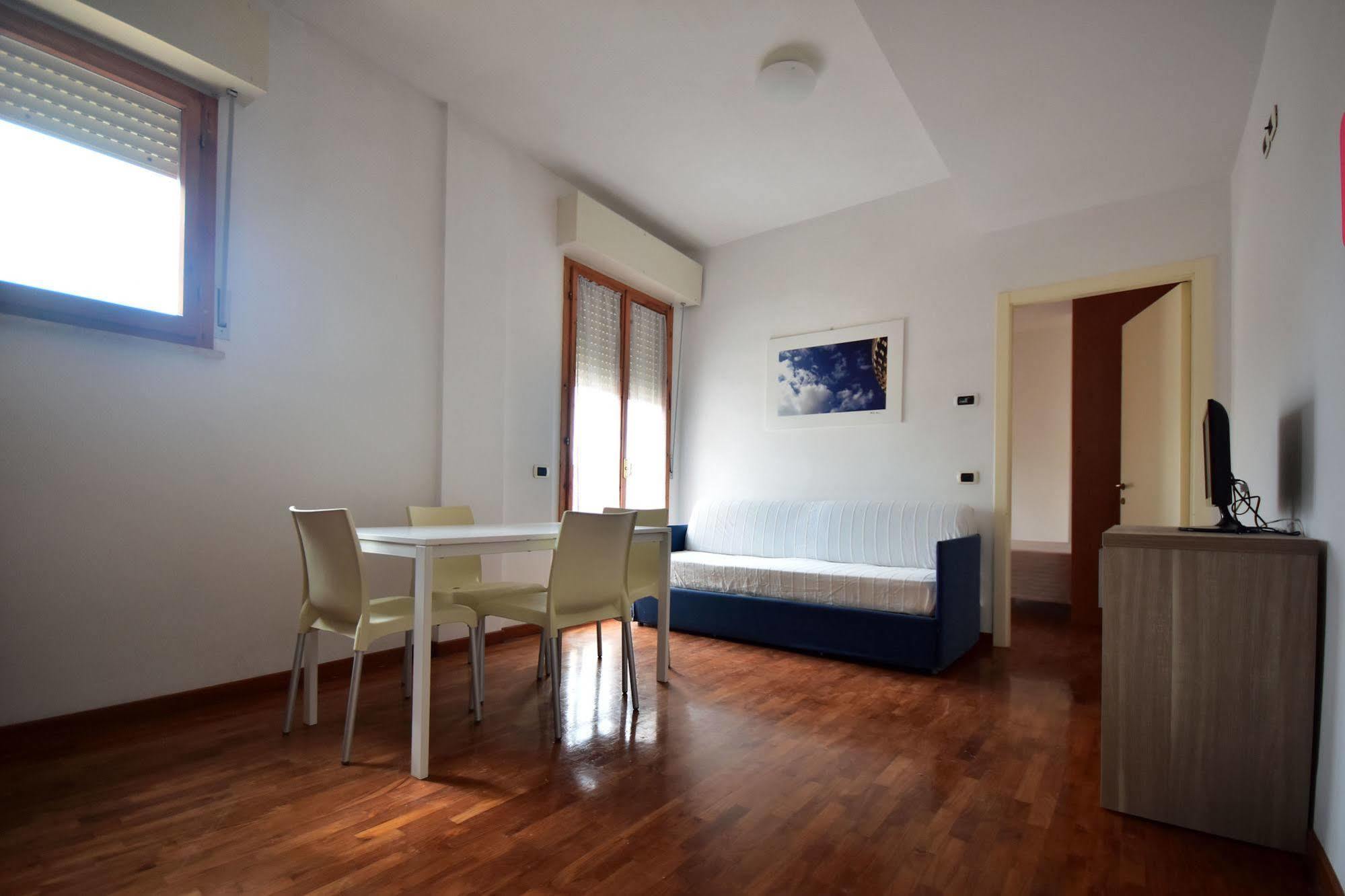 Residence Avana Senigallia Bagian luar foto