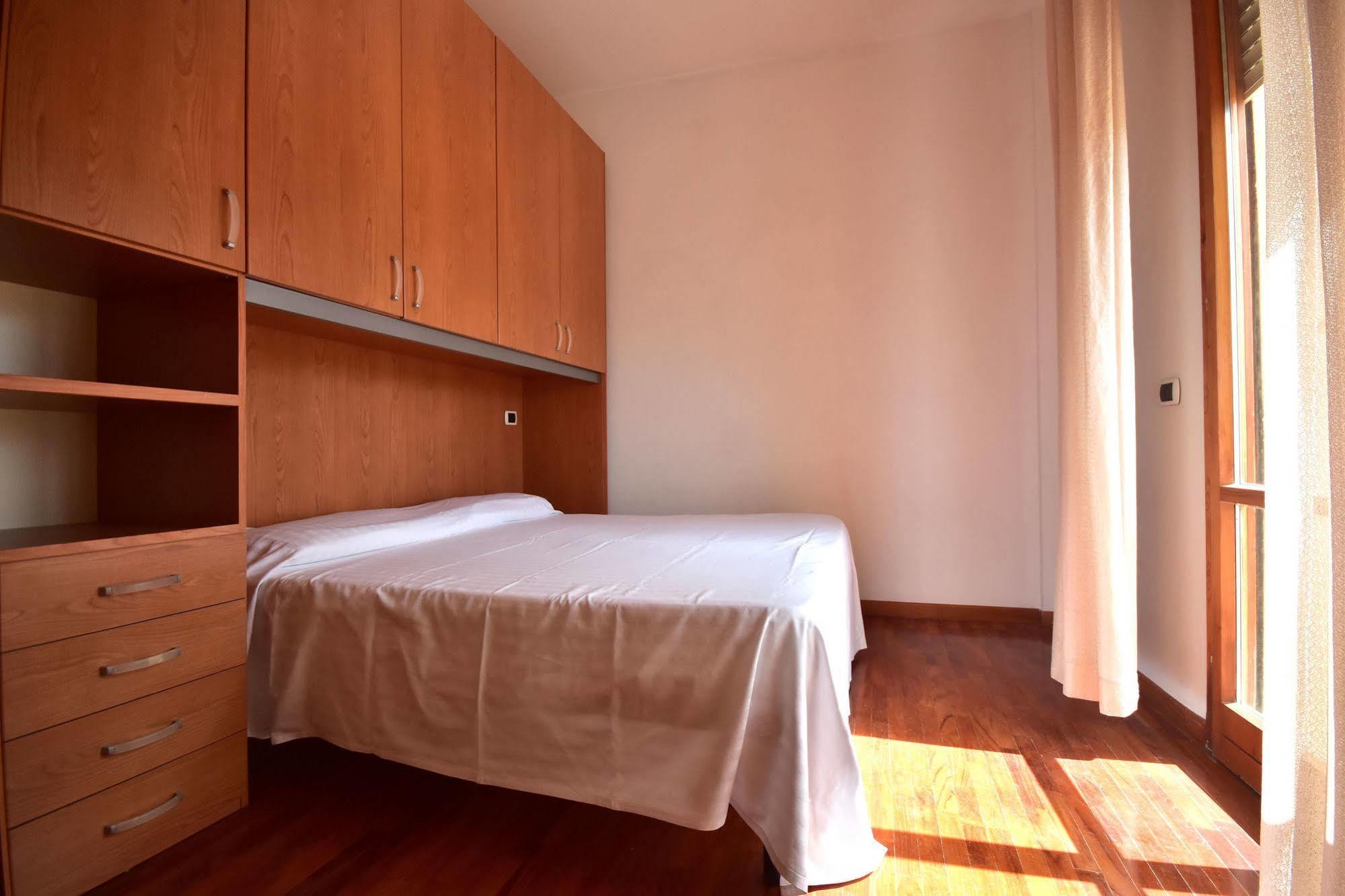 Residence Avana Senigallia Bagian luar foto